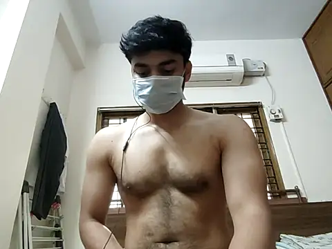 Snapshot of sukku3 chatting on 10.19.25 sukku3 online show from 10.19.25