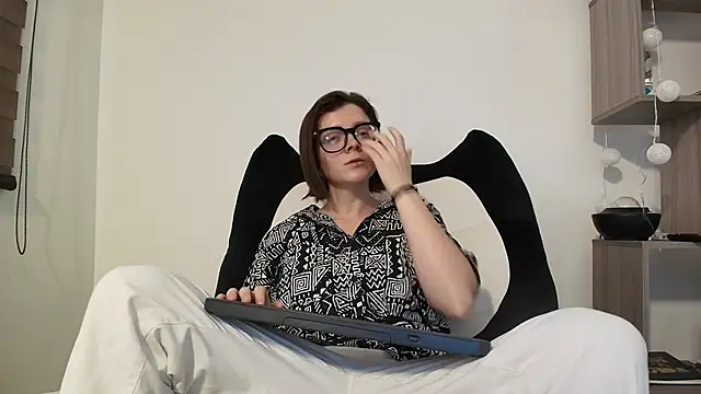 Snapshot of Arya_starrk chatting on 03.04.26 Arya starrk online show from 03.04.26