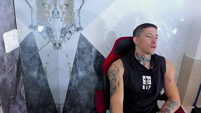 Snapshot of yeckodream chatting on 11.30.25 yeckodream online show from 11.30.25