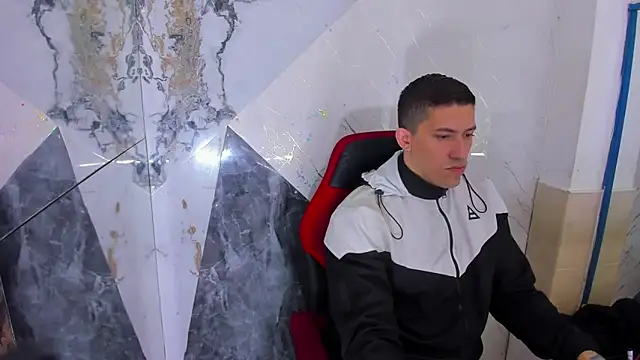 Snapshot of yeckodream chatting on 12.02.25 yeckodream online show from 12.02.25