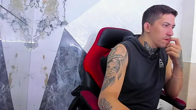 Snapshot of yeckodream chatting on 12.05.25 yeckodream online show from 12.05.25