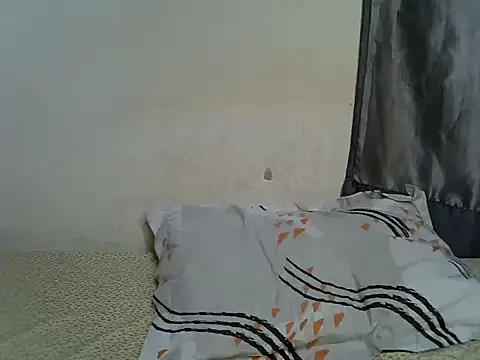 Snapshot of For_youu chatting on 06.17.26 For youu online show from 06.17.26