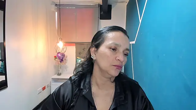 MarilynMiilf  online show from 12.23.24