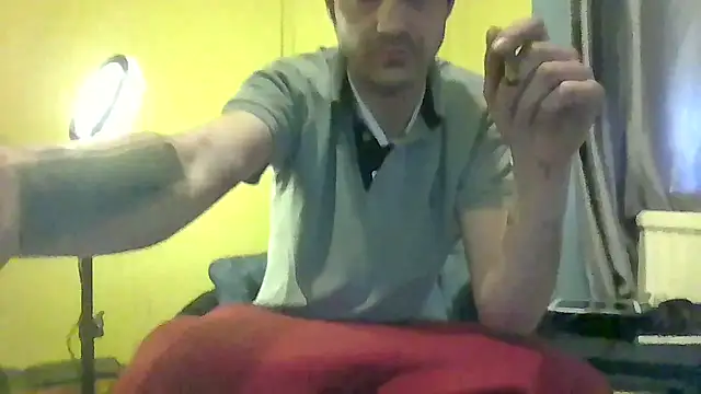 ThatGuyNextDoor1992 online show from 02.22.25