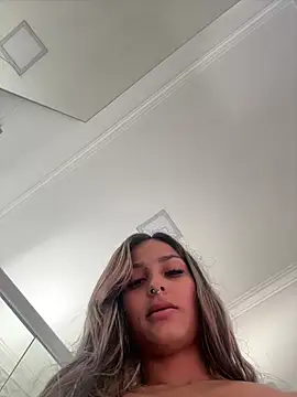 Snapshot of AliceStone19 chatting on 03.17.25 AliceStone19 online show from 03.17.25