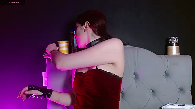 Red-moon1 online show from 02.15.26