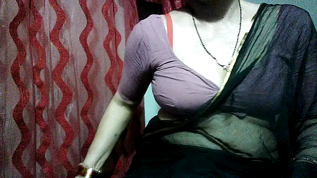 Snapshot of RukminiNew chatting on 04.18.26 RukminiNew online show from 04.18.26