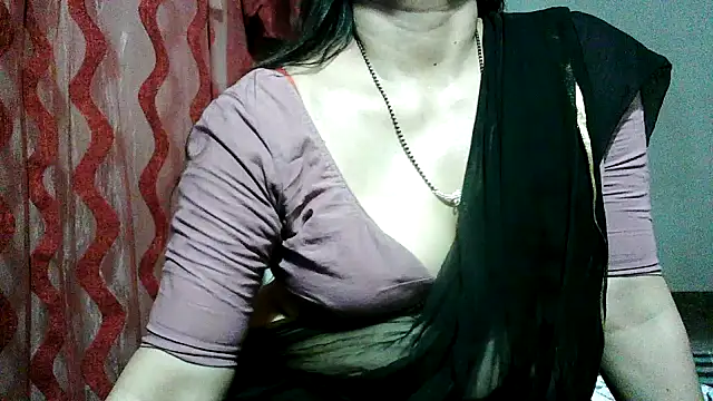Snapshot of RukminiNew chatting on 04.18.26 RukminiNew online show from 04.18.26