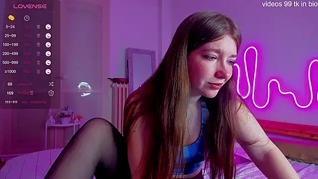 alicekaneky online show from 12.03.24