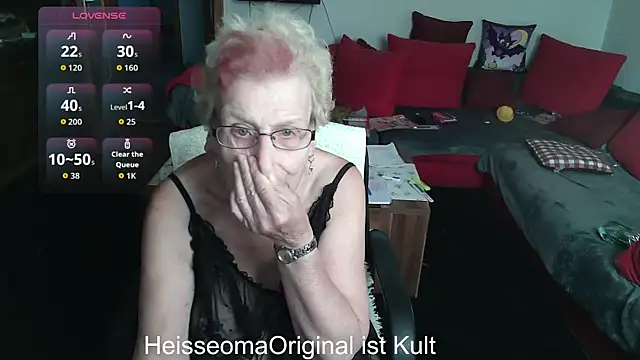 HeisseomaOriginal online show from 09.14.25