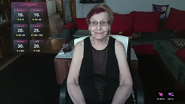 HeisseomaOriginal online show from 02.18.26