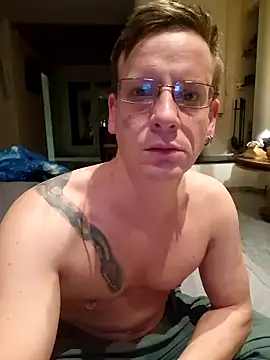 Snapshot of LanaSissy100 chatting on 12.24.24 LanaSissy100 online show from 12.24.24