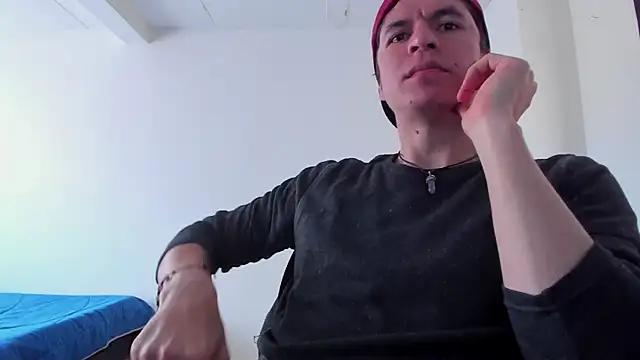 Snapshot of Headhunterdz chatting on 06.15.26 Headhunterdz online show from 06.15.26