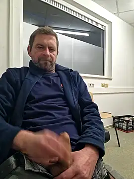 Snapshot of Mjn34 chatting on 01.24.25 Mjn34 online show from 01.24.25