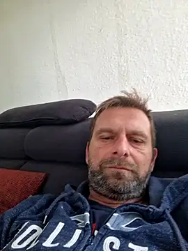 Snapshot of Mjn34 chatting on 09.12.25 Mjn34 online show from 09.12.25