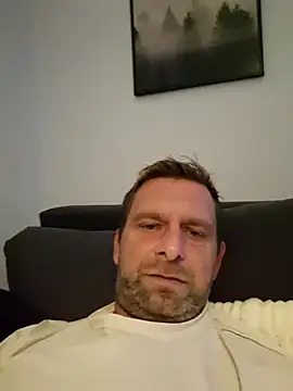 Snapshot of Mjn34 chatting on 09.18.25 Mjn34 online show from 09.18.25