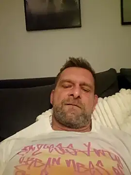 Snapshot of Mjn34 chatting on 10.09.25 Mjn34 online show from 10.09.25