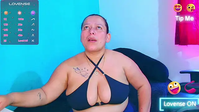 Snapshot of Diana_Lozano chatting on 05.09.26 Diana Lozano online show from 05.09.26
