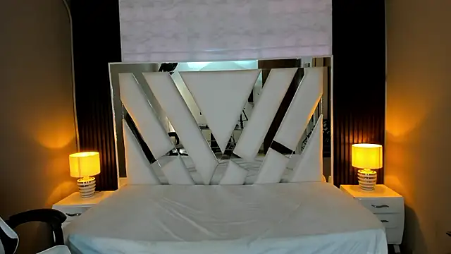 Linda4Petite online show from 02.11.26