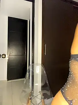 NatashaCruz- online show from 11.26.25