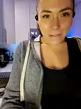 Ellie-L-Elizabeth online show from 01.09.25