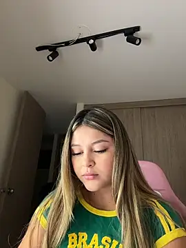 lunablossom  online show from 02.19.26