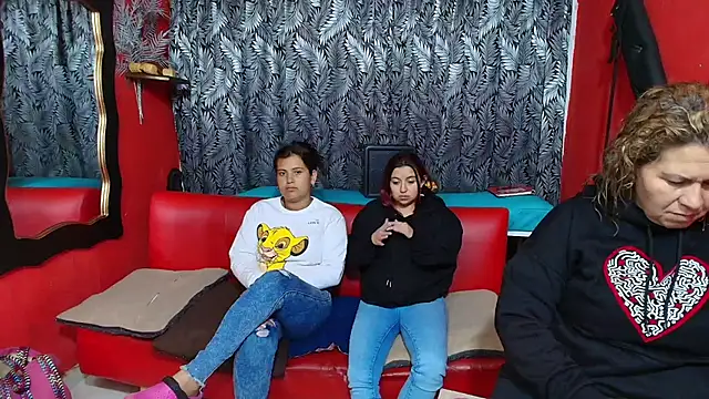 Snapshot of lesbiancuple chatting on 02.02.25 lesbiancuple online show from 02.02.25
