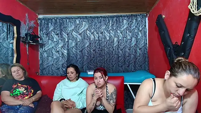 Snapshot of lesbiancuple chatting on 03.22.25 lesbiancuple online show from 03.22.25
