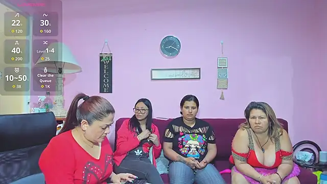 Snapshot of lesbiancuple chatting on 10.03.25 lesbiancuple online show from 10.03.25