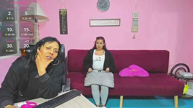 Snapshot of lesbiancuple chatting on 10.13.25 lesbiancuple online show from 10.13.25