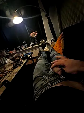 ROMAN2195 online show from 11.02.25