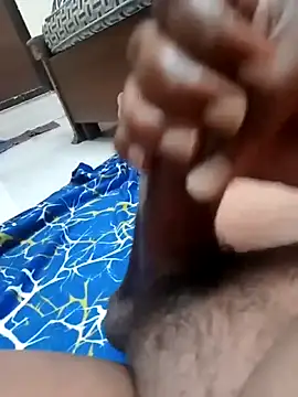 Snapshot of Sexoohunk chatting on 10.28.25 Sexoohunk online show from 10.28.25