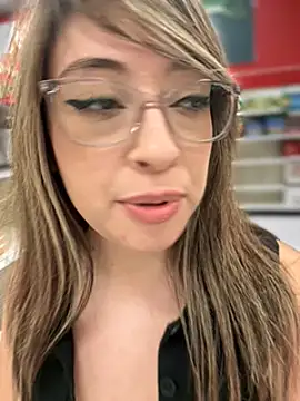 Snapshot of AriannaPena chatting on 01.09.25 AriannaPena online show from 01.09.25