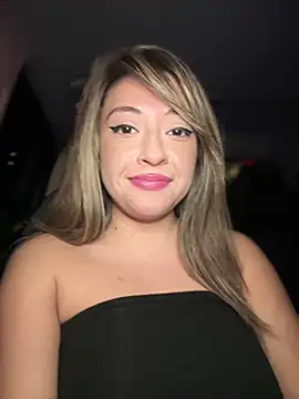 Snapshot of AriannaPena chatting on 01.10.25 AriannaPena online show from 01.10.25