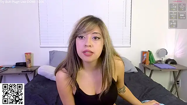 Snapshot of AriannaPena chatting on 01.13.25 AriannaPena online show from 01.13.25