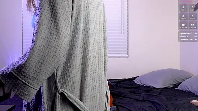 Snapshot of AriannaPena chatting on 02.12.25 AriannaPena online show from 02.12.25