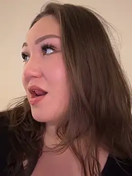 RosieDixx online show from 11.04.25