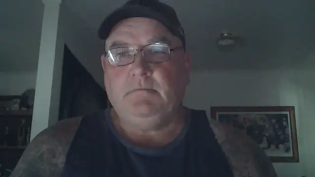 Snapshot of HOTANAL chatting on 02.12.25 HOTANAL online show from 02.12.25