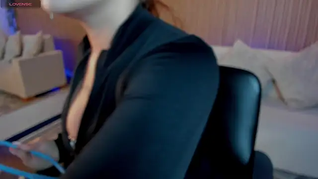 kimbrownn online show from 09.18.25