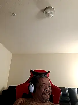 yellowwetfox online show from 03.16.26