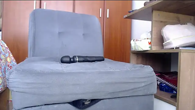 Juls winter  online show from 03.11.25