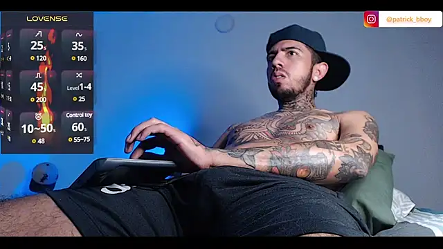 Snapshot of Evans_Osler chatting on 01.22.25 Evans Osler online show from 01.22.25