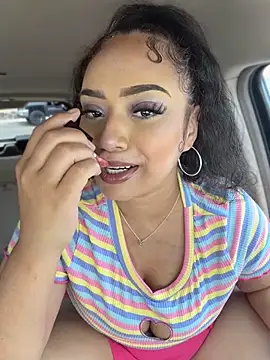 Snapshot of CarmelaAnthony chatting on 04.19.26 CarmelaAnthony online show from 04.19.26