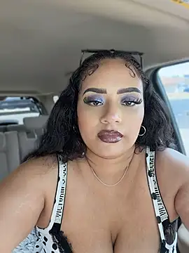 Snapshot of CarmelaAnthony chatting on 05.05.26 CarmelaAnthony online show from 05.05.26