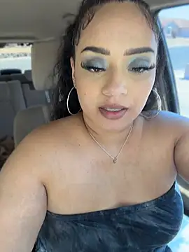 Snapshot of CarmelaAnthony chatting on 05.27.26 CarmelaAnthony online show from 05.27.26