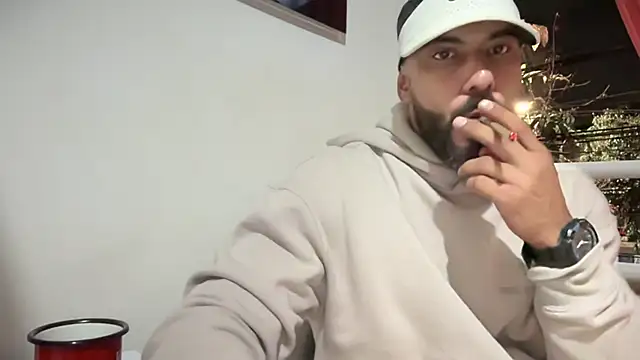 romeolovedark online show from 10.15.25