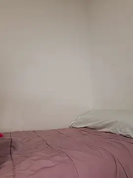 laura dirtyhot online show from 12.17.24