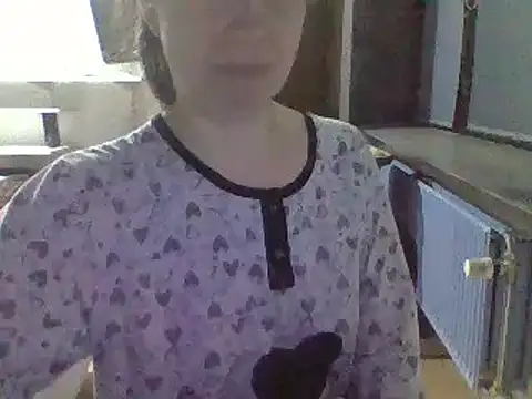 Snapshot of Moi_Lina chatting on 12.07.24 Moi Lina online show from 12.07.24