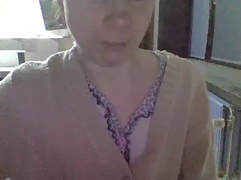 Snapshot of Moi_Lina chatting on 01.27.25 Moi Lina online show from 01.27.25