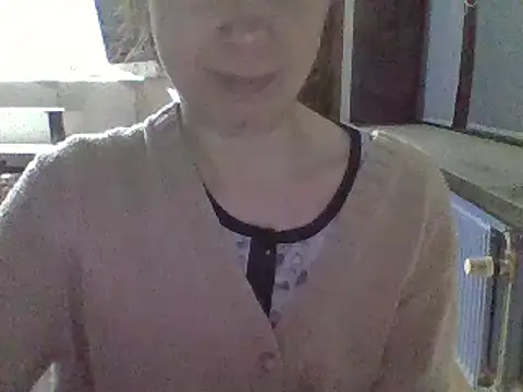 Snapshot of Moi_Lina chatting on 02.02.25 Moi Lina online show from 02.02.25